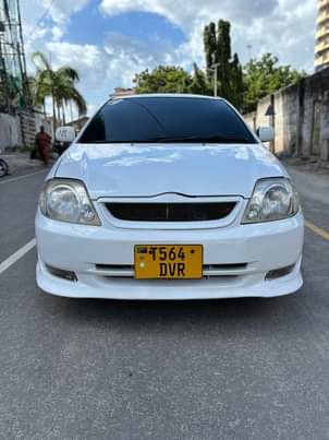 used toyota runx