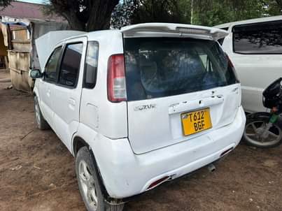 A picture of 2004 suzuki Toyota sizuki toyota