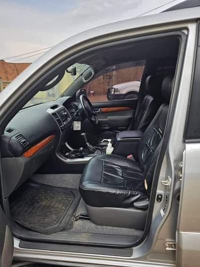 A picture of 2009 Toyota Land cruiser 4wd