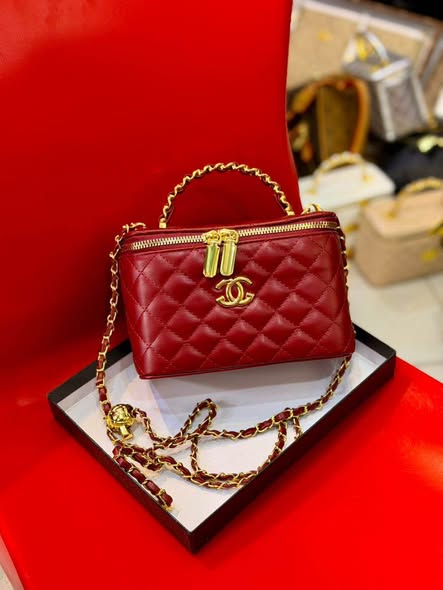 A picture of Handbags