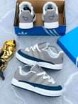A picture of Sneakers 