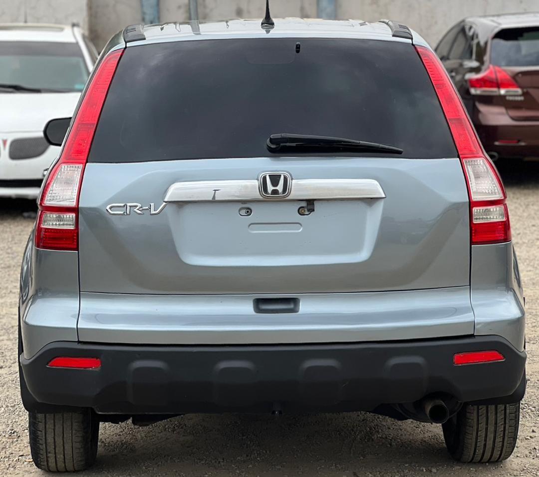 A picture of Honda CR V 2008
