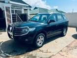 A picture of Brand Hyundai Model Santa Fe Pure first body Year 2010