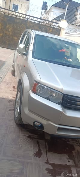 A picture of Clean 2010 Honda CrossRoad Sound engine and gear Ac chilling