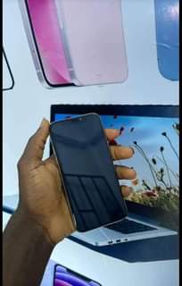 A picture of iPhone x mix
