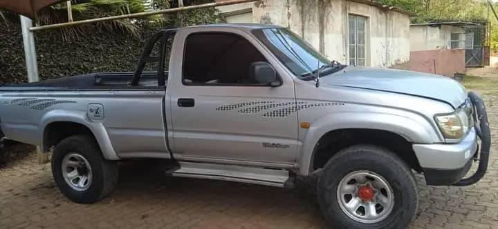 used toyota hilux