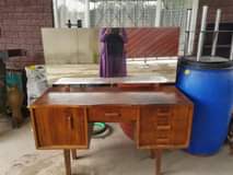 dressing table