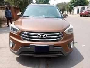 A picture of 2016 Hyundai creta Neatly used by a lady First body