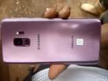 A picture of Samsung s9
