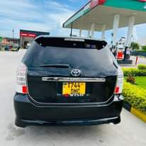 A picture of TOYOTA WISH KALI SANAA