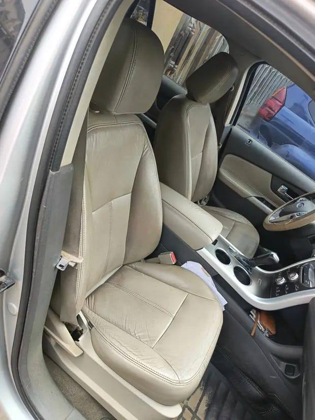 A picture of Ford Edge 08036407690