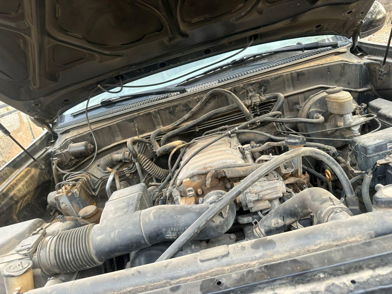 A picture of 2005 Toyota sequoia