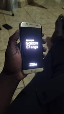 A picture of Galaxy S7 edge Duo sim 