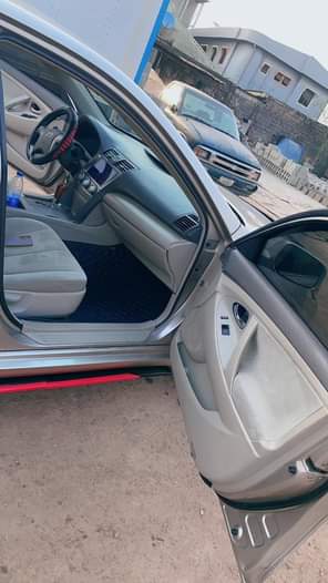 A picture of Christmas sells 09 super clean camry Zero issues Only 4M