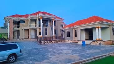 A picture of Kira 6bedrooms boys quarters on Half Acre selling 1 4billion