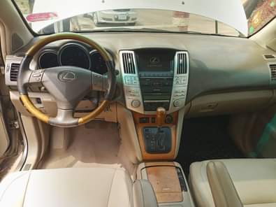 A picture of CLEAN REGISTERED LEXUS RX350 2007 MODEL 5M NET PRICE ABUJA