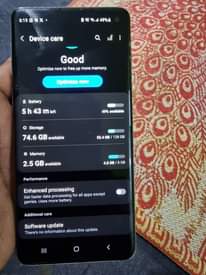 A picture of Samsung S10 Quick sale