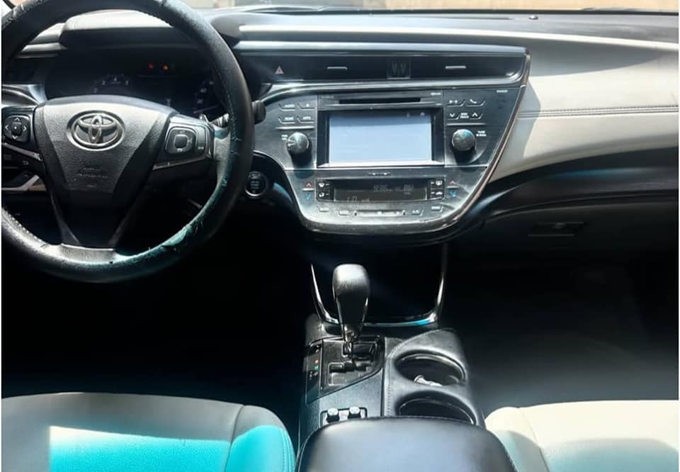 A picture of 2016 Toyota Avalon