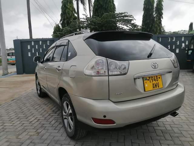 A picture of Toyota harrier