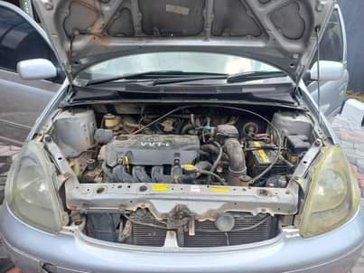 A picture of Vitz for sale