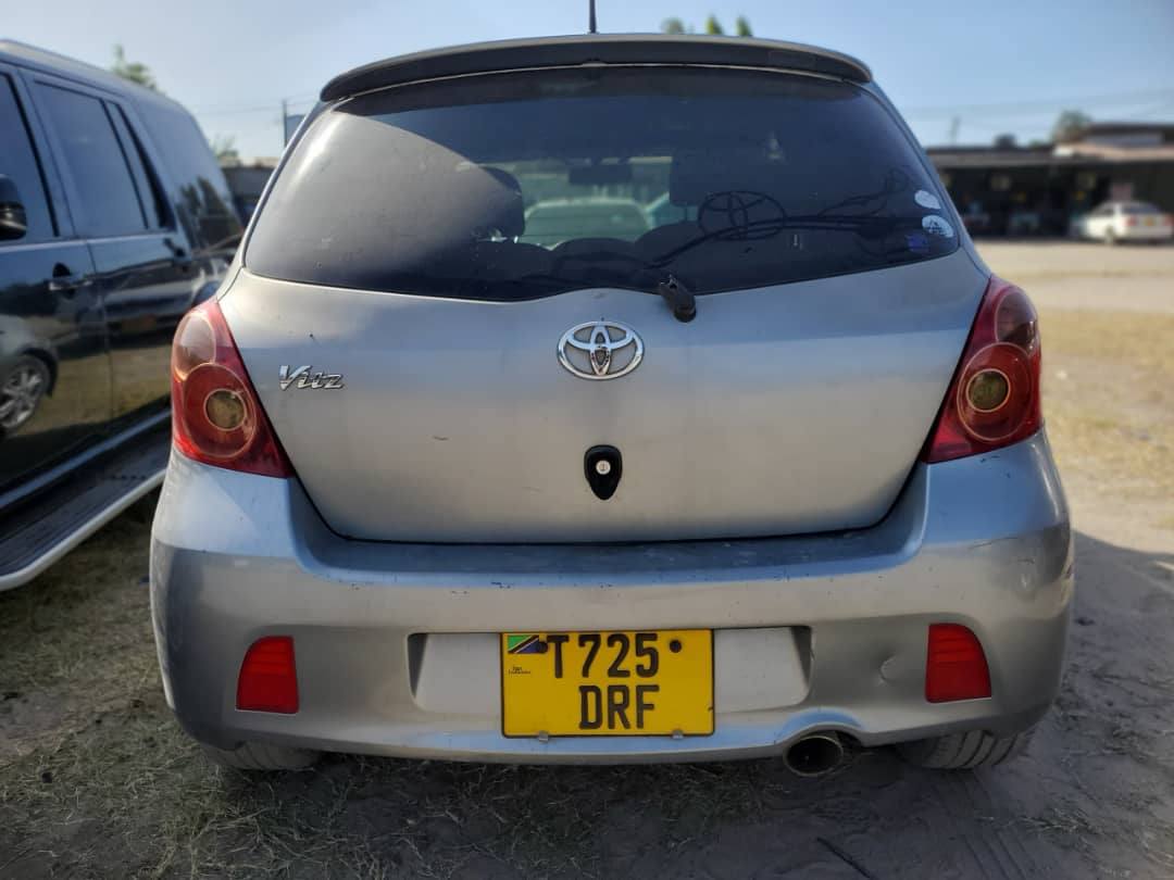 A picture of VITZ NEW RS