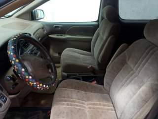 A picture of 2002 Sienna 2002