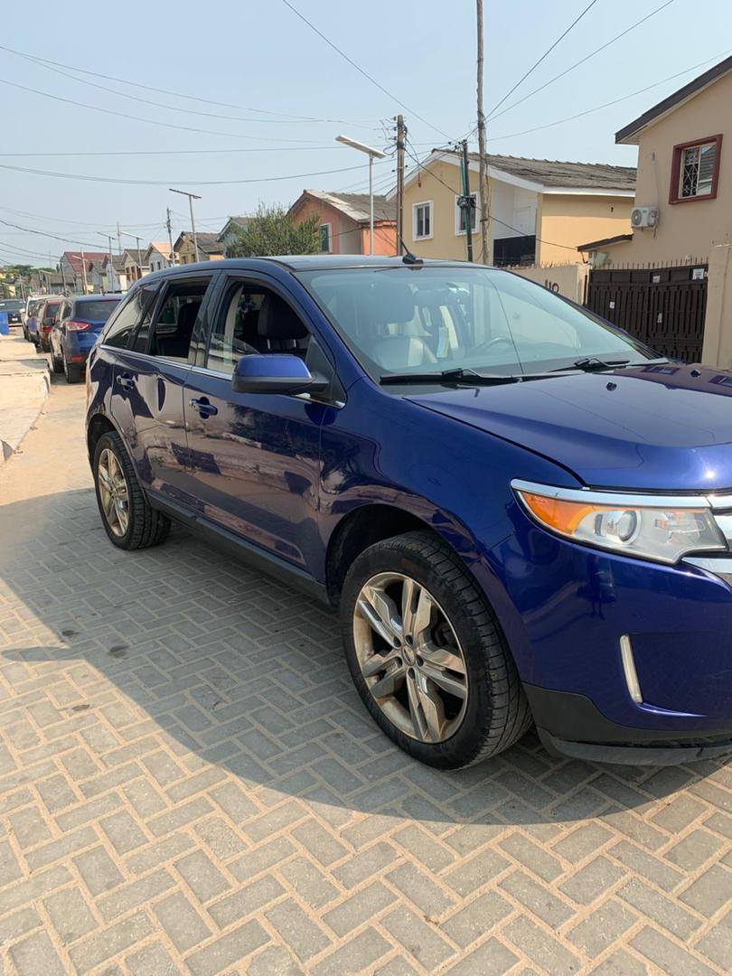 A picture of Distress sale 2012 Ford edge tokumbo Price 9 8m Location