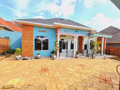 self compound houses