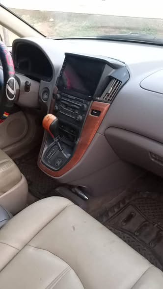 A picture of Rx300 Lexus