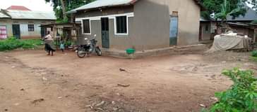 A picture of A house on sale at 39m with boys quarters seated
