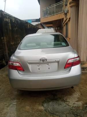 A picture of Toyota Camry model 08 for Sale