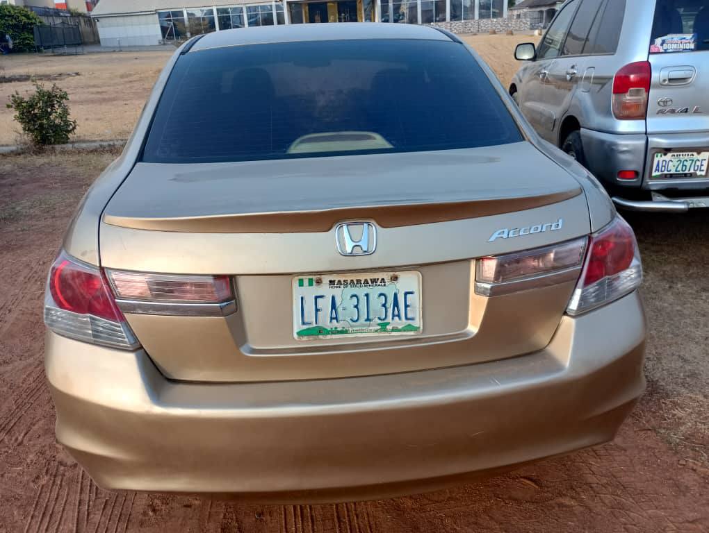 A picture of Honda Accord 09