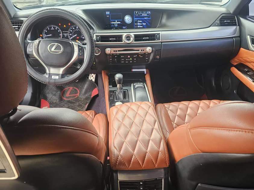 A picture of An exceptional sharp 9ja used 2013 Lexus AWD GX 350