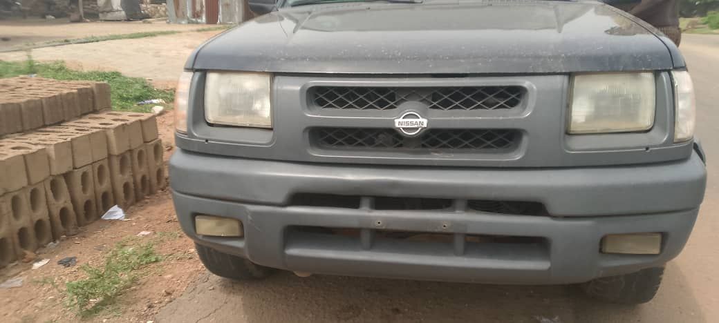 A picture of Nissan extra manual direct