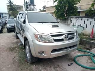 A picture of TOYOTA HILUX 2008 MODEL DIRECT CONTACTS 0782240629 074478888U