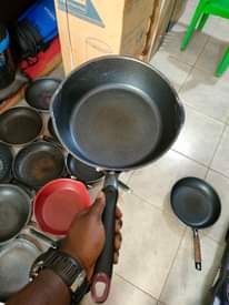 A picture of UK used non sticky Frying Pans
