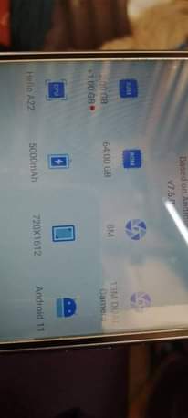 A picture of Phone Tecno spark 8c