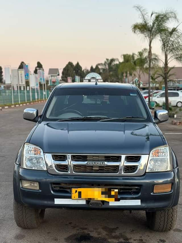 classifieds/cars isuzu