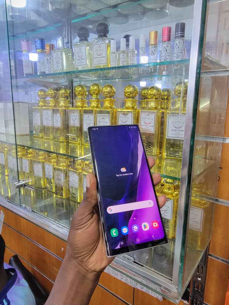 A picture of 512GB SAMSUNG NOTE 20 ULTRA 5G