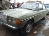 A picture of Sharp Direct neatly used Benz 200 full option A C