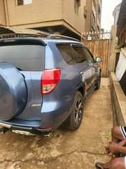 A picture of Extra neat Tok grade Toyota Rav4 2009 model LIMITED Reverse