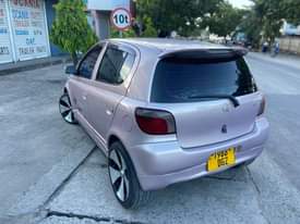 A picture of 2001 Toyota Vitz