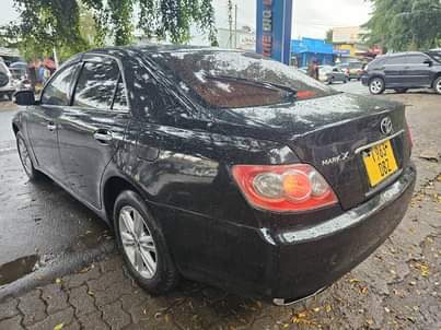 A picture of Toyota Mark X