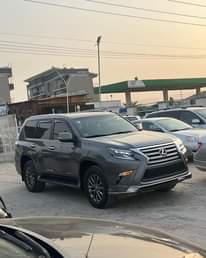 A picture of FOREIGN USE LEXUS GX460