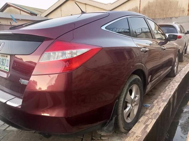 A picture of Honda Crosstour 2012 WINE 08032534466