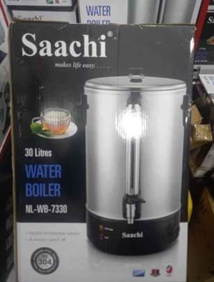 A picture of Juicers and juice dispenser