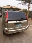 A picture of Nissan extrail 05