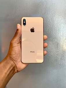 A picture of iPhone XSmax