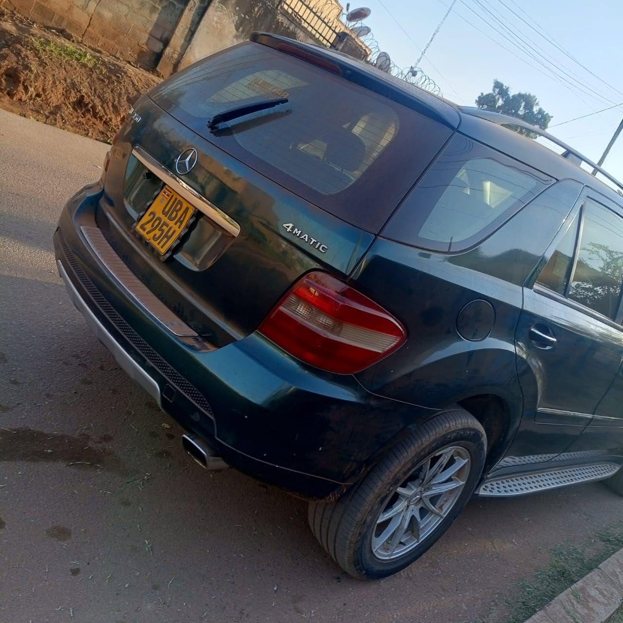 A picture of Mercedes benz