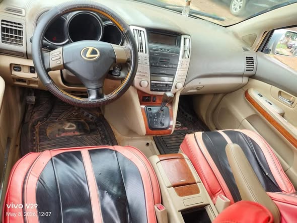 A picture of 2008 Lexus rx 330